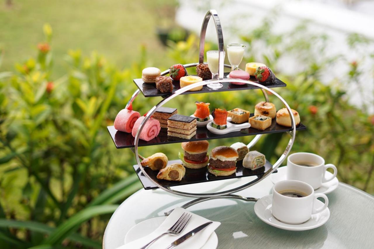 Grand Coloane Resort Makau Zewnętrze zdjęcie Afternoon tea at the InterContinental Sanctuary Cove Resort, Queensland, Australia