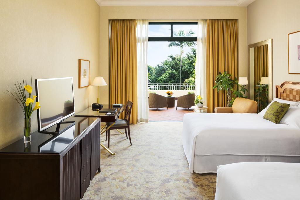 Grand Coloane Resort Makau Zewnętrze zdjęcie A guest room at the Four Seasons Hotel