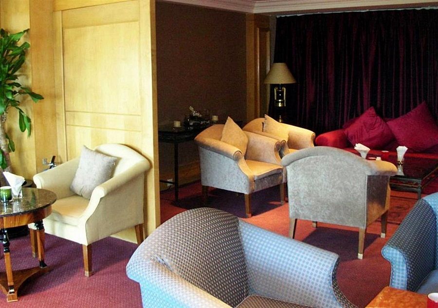 Grand Coloane Resort Makau Zewnętrze zdjęcie The interior of a suite at the hotel