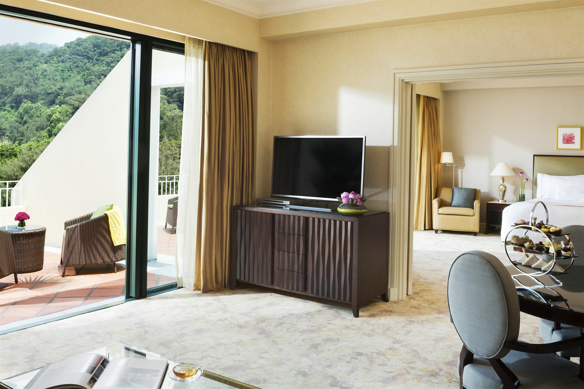 Grand Coloane Resort Makau Zewnętrze zdjęcie A television set